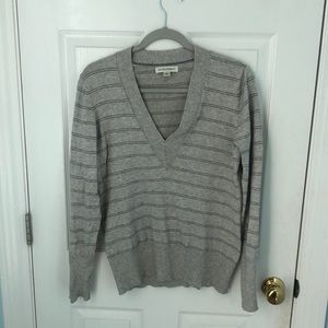 Banana Republic Vneck sweater